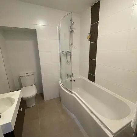 Oyo New 3* 클래펌