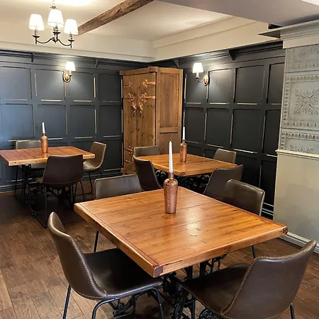 Oyo New Clapham (North Yorkshire)