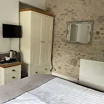 Oyo New Hotel