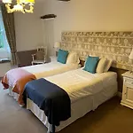 Hotel Oyo New 3*